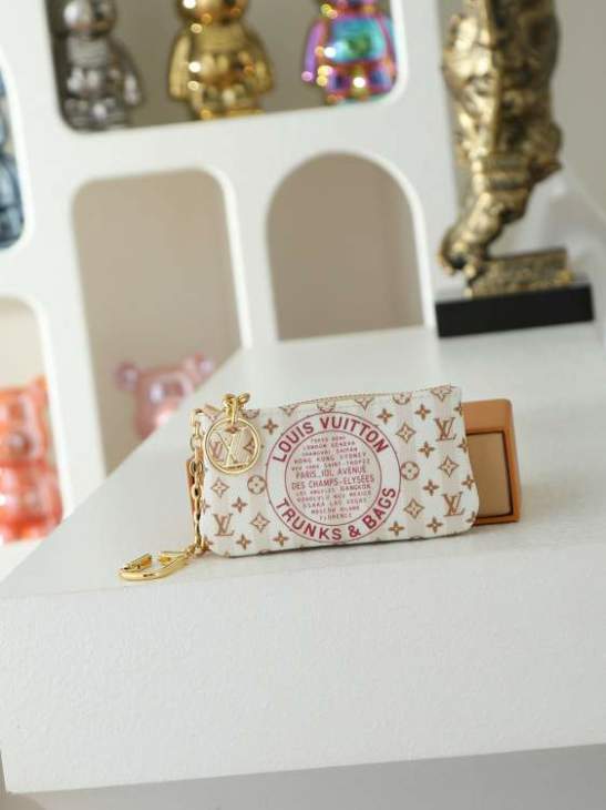 Picture of Louis Vuitton Wallets _SKUfw242730146fw